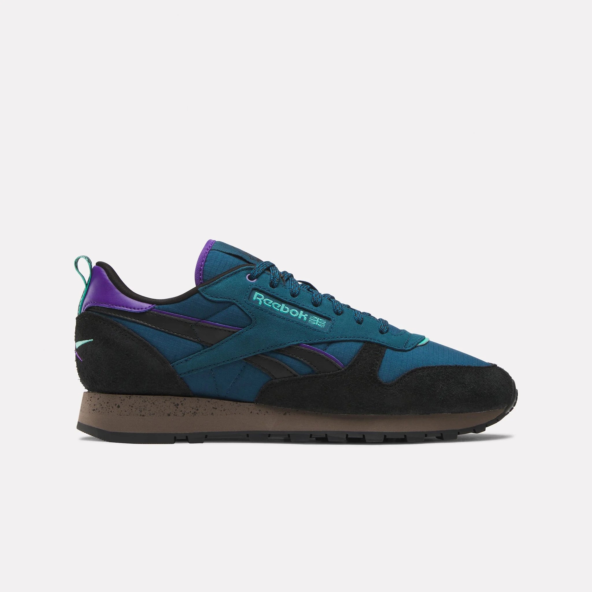 Black leather reebok classics shop